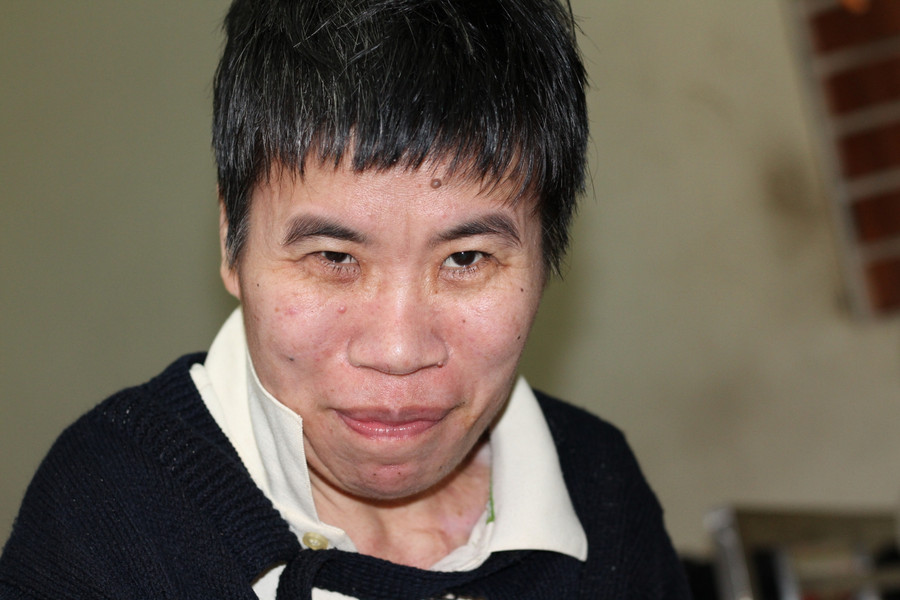 Những người con vẫn nói cười, nô nghịch trong vô thức khi mẹ qua đời Những người con vẫn nói cười, nô nghịch trong vô thức khi mẹ qua đời