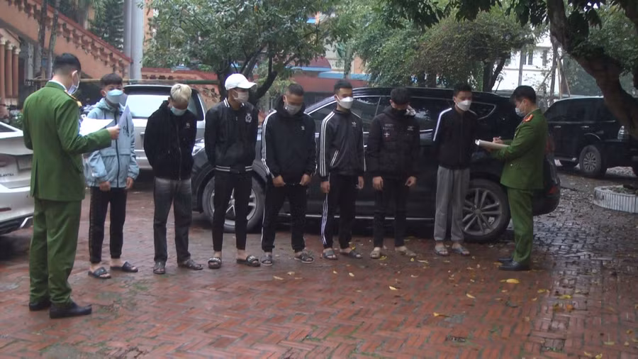 Nhóm đối tượng có liên quan đến vụ án.