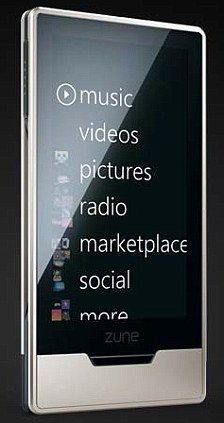 Zune HD mỏng manh (trái) của Microsoft rẻ hơn đối thủ iPod Touch của Apple khoảng 50 bảng Anh Mô tả ảnh.