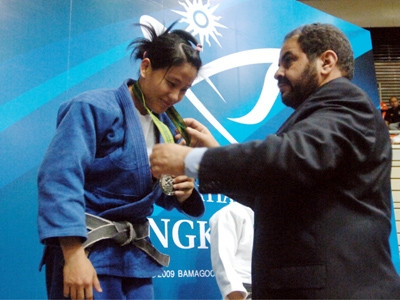 Văn Ngọc Tú - người mang về tấm HC đầu tiên cho đoàn TTVN Văn Ngọc Tú - người mang về tấm HC đầu tiên cho đoàn TTVN