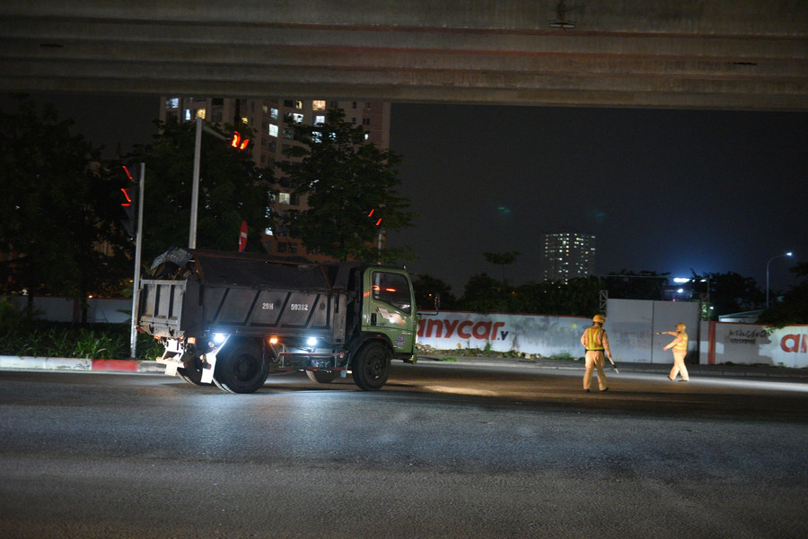 Qua thực tế, việc xử lý gặp nhiều khó khăn do các lái xe khi bị xử lý báo nhau tránh né chốt và đi vào các khung giờ giữa 2 ca trực nên kế hoạch xử lý luôn thay đổi linh hoạt.