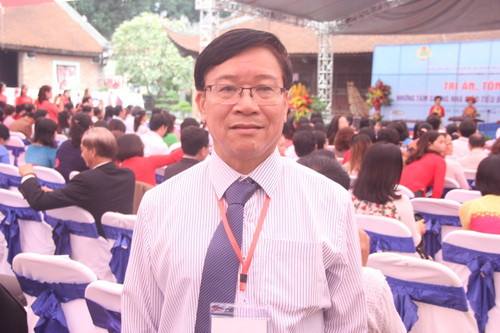 Thầy Nguyễn Việt Tuấn Thầy Nguyễn Việt Tuấn