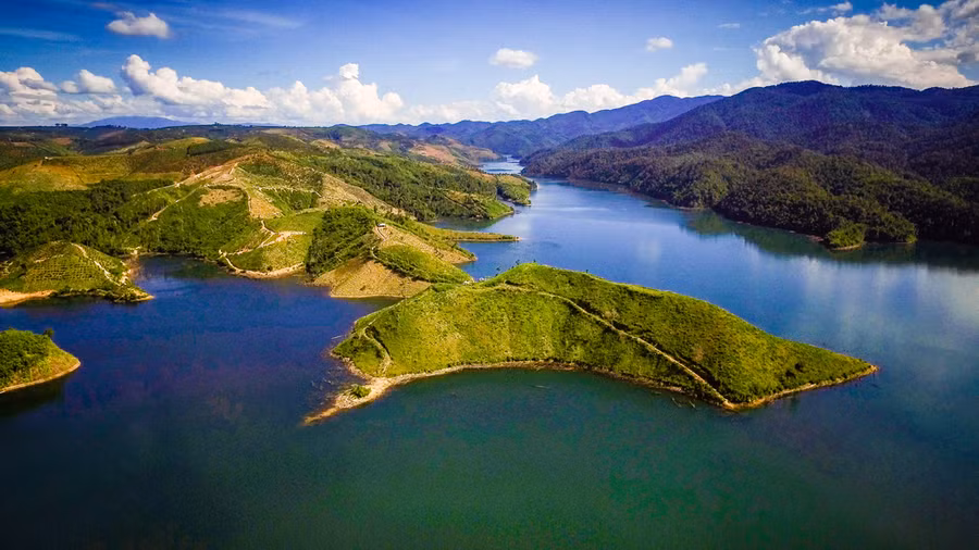 Hồ chứa nước Thủy điện Đồng Nai 4.