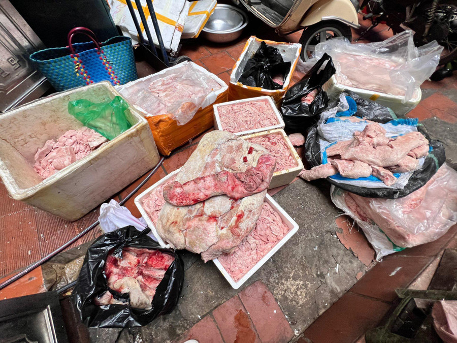 Toàn bộ lô hàng có dấu hiệu bị hư hỏng.