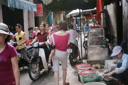 Hà Nội: Tăng cường kiểm tra chất lượng ATVSTP từ nay đến tết Nguyên Đán Quý Tỵ