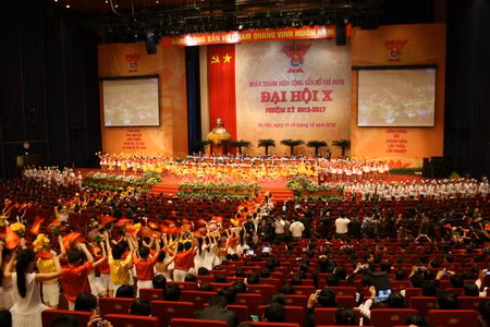 Đại biểu đoàn viên tham dự