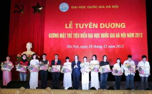 Đại học Quốc gia Hà nội tôn vinh 172 gương mặt trẻ tiêu biểu