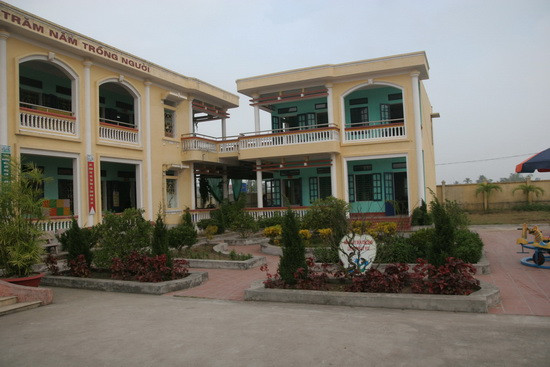 Các trường mầm non ở Thái Bình đều được xây dựng rất khang trang với khuôn viên rộng rãi, thoáng mát Các trường mầm non ở Thái Bình đều được xây dựng rất khang trang với khuôn viên rộng rãi, thoáng mát