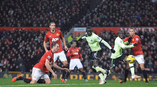 Man đỏ ngược dòng thành công, Man xanh nhận thất bại