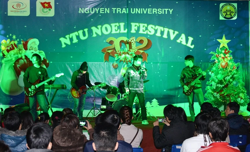 Nóng không khí &quot;NTU Noel Festival 2012&quot;