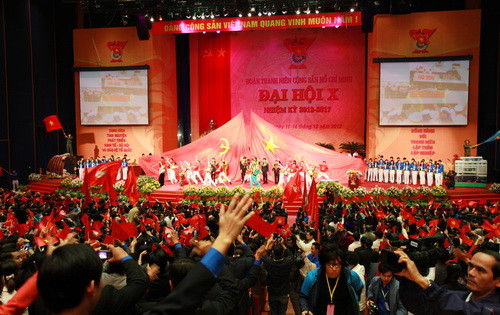 Văn nghệ chào mừng Đại hội