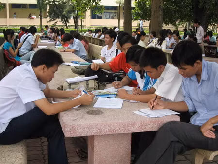 Ý thức tự giác của sinh viên luôn là yếu tố quyệt định mọi việc