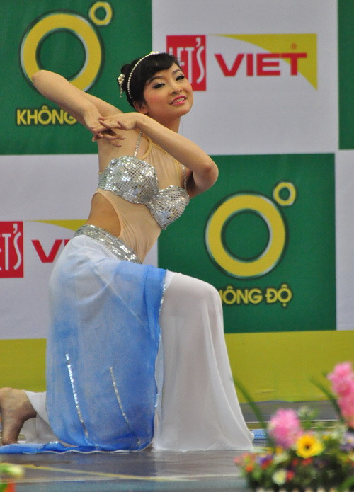 Thí sinh Lê Thị Ngọc Huyền (Trường ĐH Duy Tân) đạt được danh hiệu Miss Thể thao