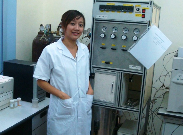 Nữ PGS trẻ nhất 2012: Đa tài và đam mê khoa học
