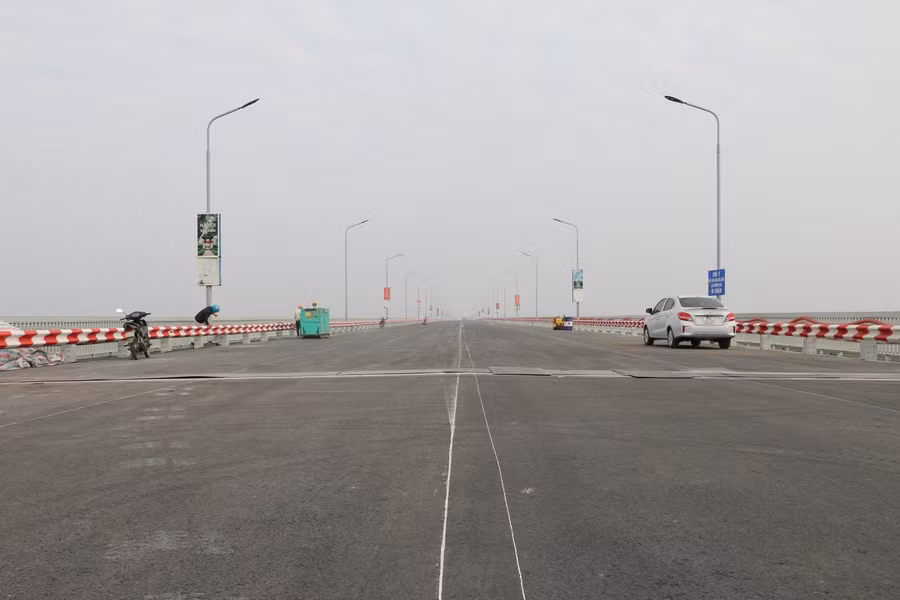 Cầu Thăng Long dự kiến thông xe vào sáng ngày 7/1/2021