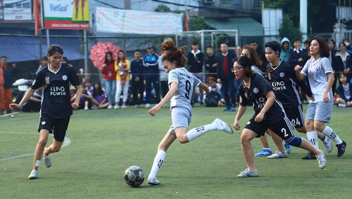Màn so tài gay cấn của các cầu thủ nữ