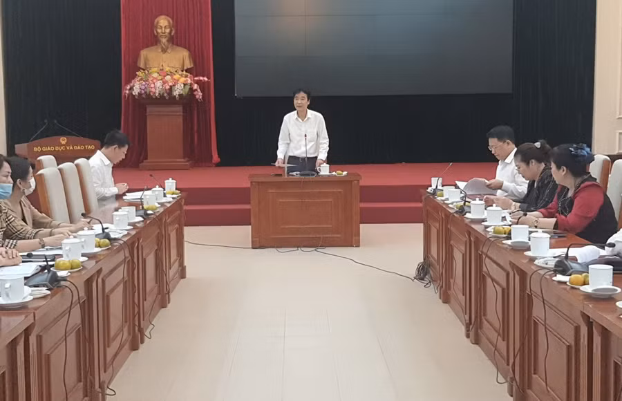 Ông Phạm Hùng Anh, Vụ trưởng Vụ Giáo dục Chính trị và Công tác học sinh, sinh viên chủ trì hội thảo.