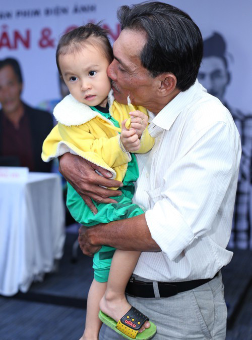 Thương Tín: Bi kịch của một tài tử và nỗi day dứt về hai người con gái - Ảnh 5. Thương Tín: Bi kịch của một tài tử và nỗi day dứt về hai người con gái - Ảnh 5.