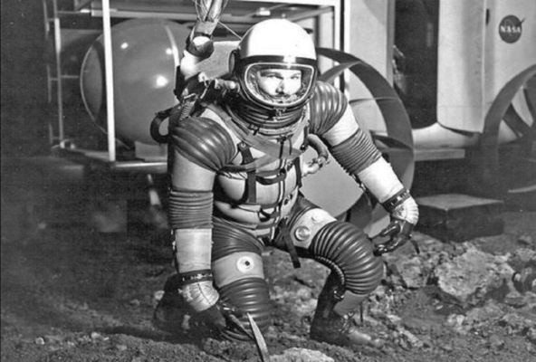 Ai là người duy nhất được an táng trên Mặt Trăng? - Ảnh 3. Ai là người duy nhất được an táng trên Mặt Trăng? - Ảnh 3.