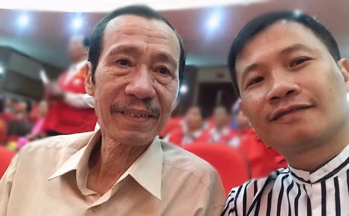 Hình ảnh nhạc sĩ Hà Hải (trái) và nhạc sĩ Nguyễn Quang Long được chụp hồi tháng 10/2019. (Ảnh: Nguyễn Quang Long)