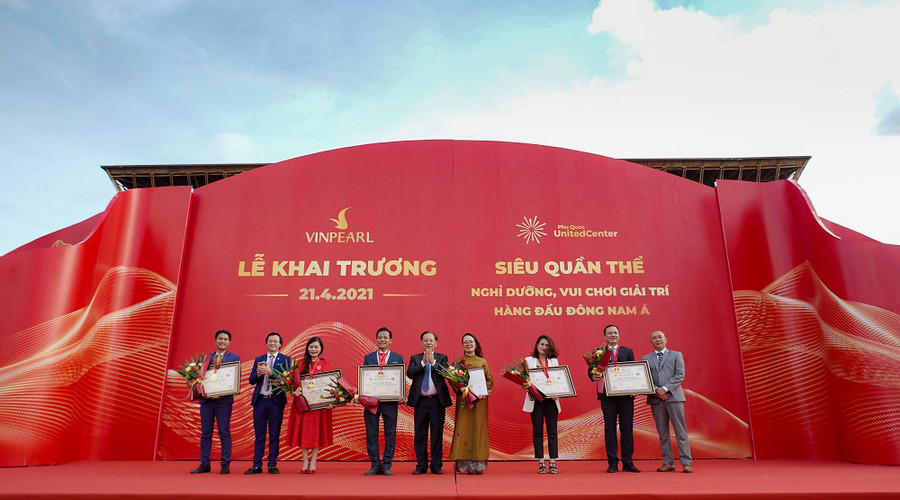 Vingroup khai trương Siêu quần thể nghỉ dưỡng, vui chơi, giải trí hàng đầu Đông Nam Á - Phú Quốc United Center - Ảnh 2. Vingroup khai trương Siêu quần thể nghỉ dưỡng, vui chơi, giải trí hàng đầu Đông Nam Á - Phú Quốc United Center - Ảnh 2.