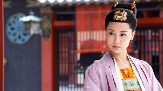 5 mỹ nhân tàn độc, cực đoan, khó chiều nhất trong truyện Kim Dung - Ảnh 5. 5 mỹ nhân tàn độc, cực đoan, khó chiều nhất trong truyện Kim Dung - Ảnh 5.