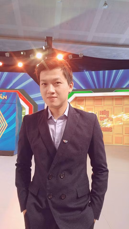 4 MC xuất hiện tại các điểm cầu chung kết Đường lên đỉnh Olympia 2020 là ai? - Ảnh 3.