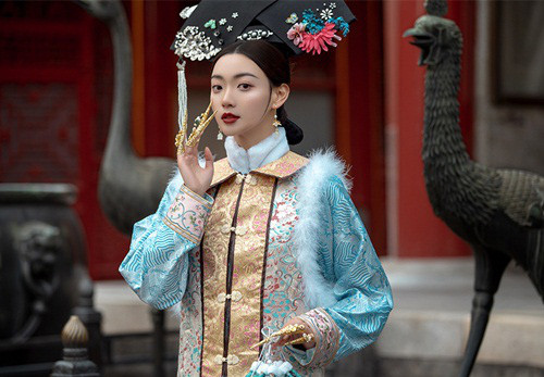 Vị phi tử đẹp như thiên tiên gặp kết cục thảm chỉ vì đi đứng, nói năng không chuẩn mực - Ảnh 2. Vị phi tử đẹp như thiên tiên gặp kết cục thảm chỉ vì đi đứng, nói năng không chuẩn mực - Ảnh 2.