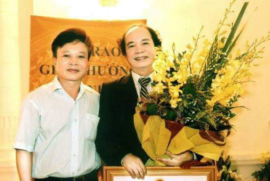 Nhà báo - thiếu tướng Phạm Hồng Thái: Lão nông cặm cụi trên cánh đồng chữ - Ảnh 3. Nhà báo - thiếu tướng Phạm Hồng Thái: Lão nông cặm cụi trên cánh đồng chữ - Ảnh 3.