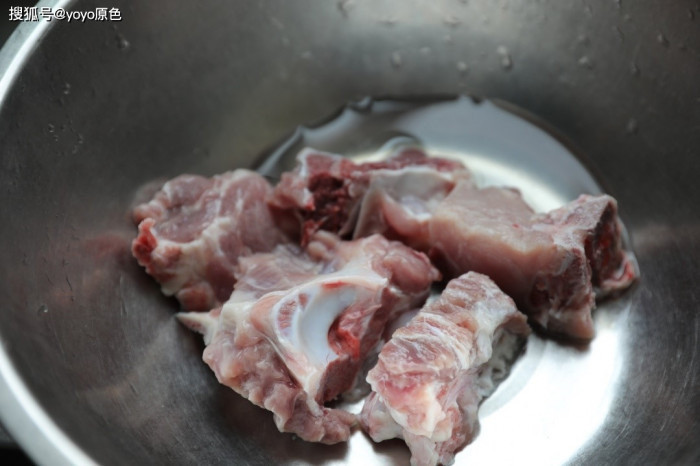 Nấu nước lẩu bằng cách này, nhúng gì cũng ngon, Tết vui sum họp - Ảnh 4. Nấu nước lẩu bằng cách này, nhúng gì cũng ngon, Tết vui sum họp - Ảnh 4.