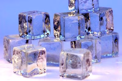 Vì sao nước nóng đông nhanh hơn nước lạnh? ảnh 1