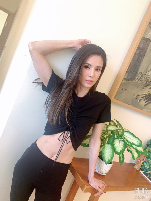 Mỹ nhân phim cổ trang Trung Quốc gây "sốt" mạng vì ảnh hiếm hoi 30 năm trước ảnh 9 Mỹ nhân phim cổ trang Trung Quốc gây "sốt" mạng vì ảnh hiếm hoi 30 năm trước ảnh 9