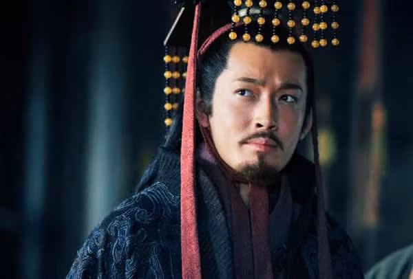 5 nhân vật vô danh tiểu tốt nhưng khiến Lưu Bị căm hận gồm những ai? - Ảnh 3.