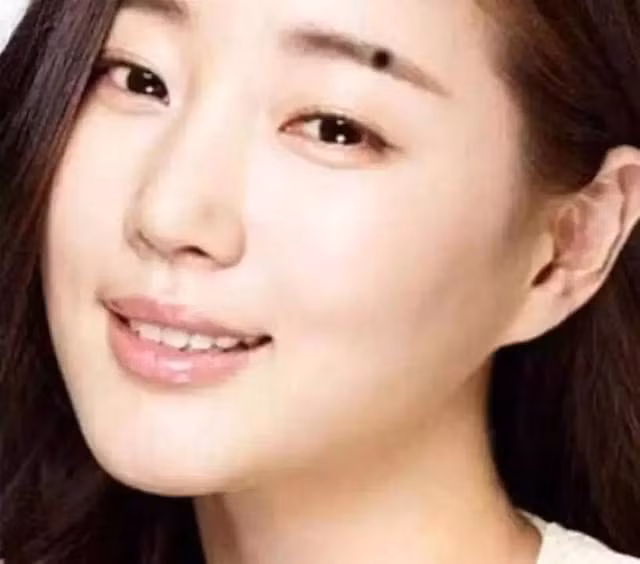 Bạn có 4 nốt ruồi phú quý nhất trên người không? - Ảnh 4.