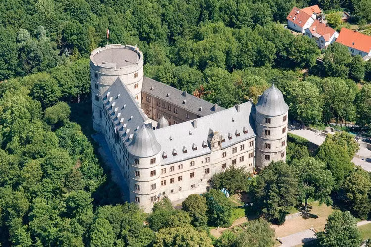 14 điểm điểm ẩn chứa những kho báu "khủng" nhất thế giới - Ảnh 2.