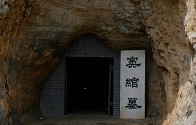 Báu vật "kỳ tích" trong lăng mộ 2000 năm hé lộ bí mật động trời về trí tuệ không tưởng của người xưa - Ảnh 2.