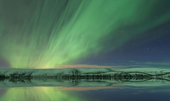 Bão Mặt trời đang hướng thẳng đến Trái đất với vận tốc 1,8 triệu km/giờ - Ảnh 3. Bão Mặt trời đang hướng thẳng đến Trái đất với vận tốc 1,8 triệu km/giờ - Ảnh 3.