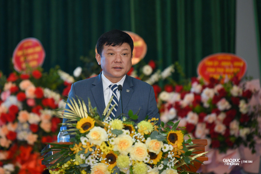 PGS.TS Hoàng Văn Hùng phát biểu nhậm chức PGS.TS Hoàng Văn Hùng phát biểu nhậm chức