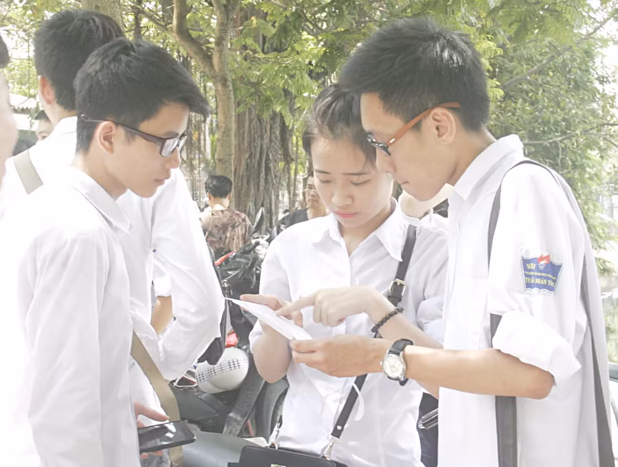 Không chỉ còn là ý thức người dân!