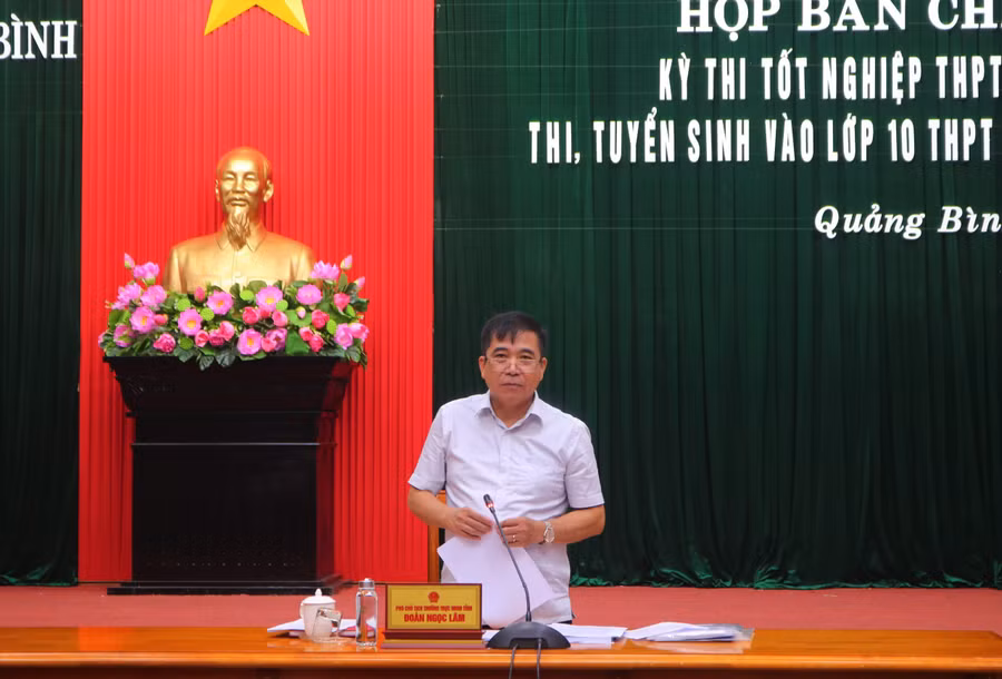 Ông Đoàn Ngọc Lâm, Phó Chủ tịch Thường trực UBND tỉnh Quảng Bình phát biểu chỉ đạo tại Hội nghị.