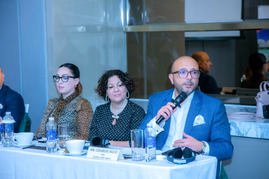 Ông Charles Mizzi - đại diện Chính phủ Malta - chia sẻ thông tin về Malta.