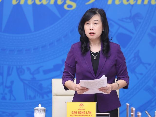 Quyền Bộ trưởng Bộ Y tế Đào Hồng Lan cho biết, dịch bệnh dự báo còn diễn biến khó lường trên thế giới trong thời gian tới. Ảnh: VGP/Nhật Bắc.