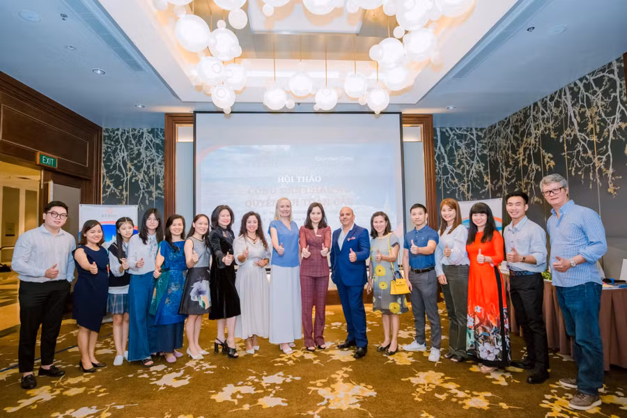 Diễn giả và khách mời tại Hội thảo.