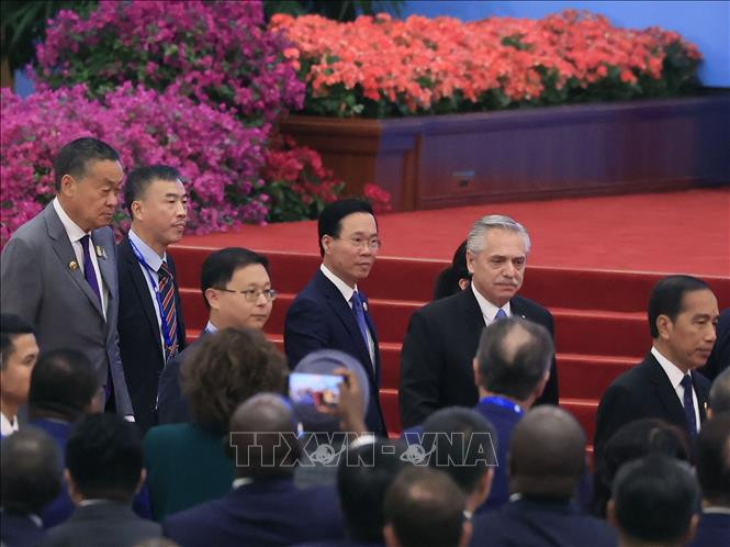 Chủ tịch nước Võ Văn Thưởng đến dự lễ khai mạc. Chủ tịch nước Võ Văn Thưởng đến dự lễ khai mạc.