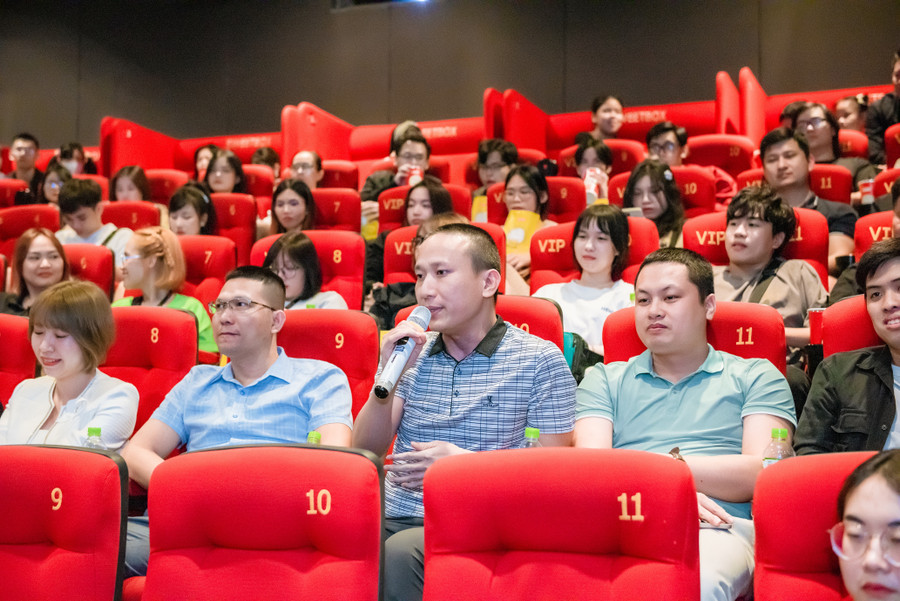 CEO Sconnect chia sẻ về định hướng tương lai của ngành hoạt hình Việt. CEO Sconnect chia sẻ về định hướng tương lai của ngành hoạt hình Việt.