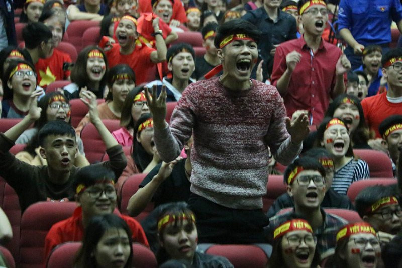 Sinh viên cả nước "nổ tung" vì chiến thắng của U23 Việt Nam Sinh viên cả nước "nổ tung" vì chiến thắng của U23 Việt Nam