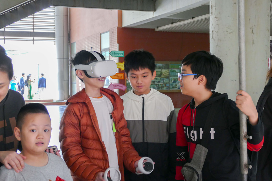 Tại hội chợ khoa học SF 2023, người tham gia sẽ có cơ hội trải nghiệm một mô hình hoàn toàn mới mẻ với các khu vực trưng bày thí nghiệm, khu vực trò chơi, DIY... đa dạng và độc đáo.