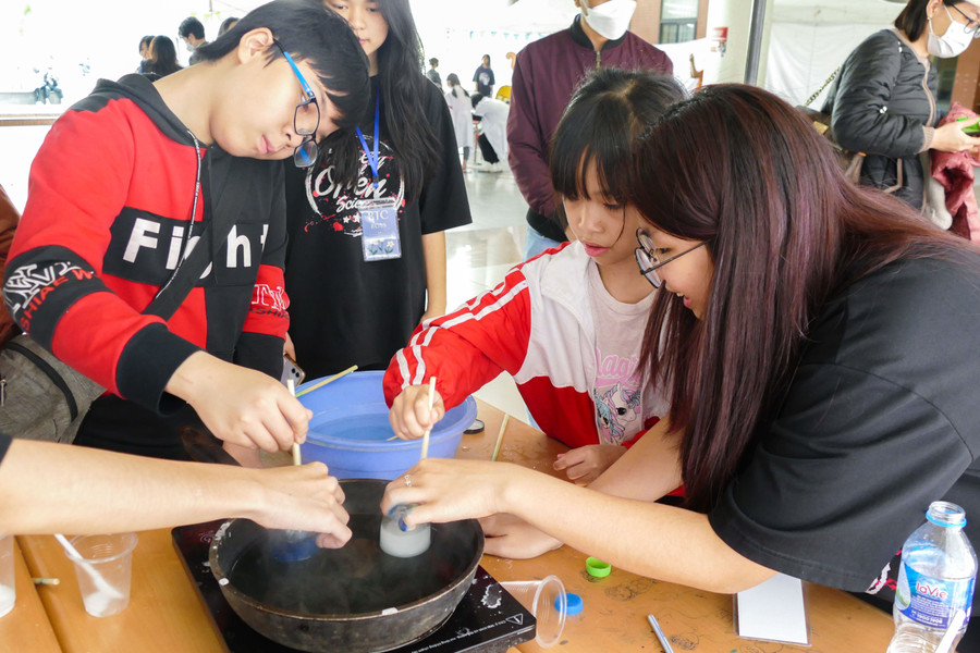 Tại hội chợ khoa học SF 2023, người tham gia sẽ có cơ hội trải nghiệm một mô hình hoàn toàn mới mẻ với các khu vực trưng bày thí nghiệm, khu vực trò chơi, DIY... đa dạng và độc đáo.