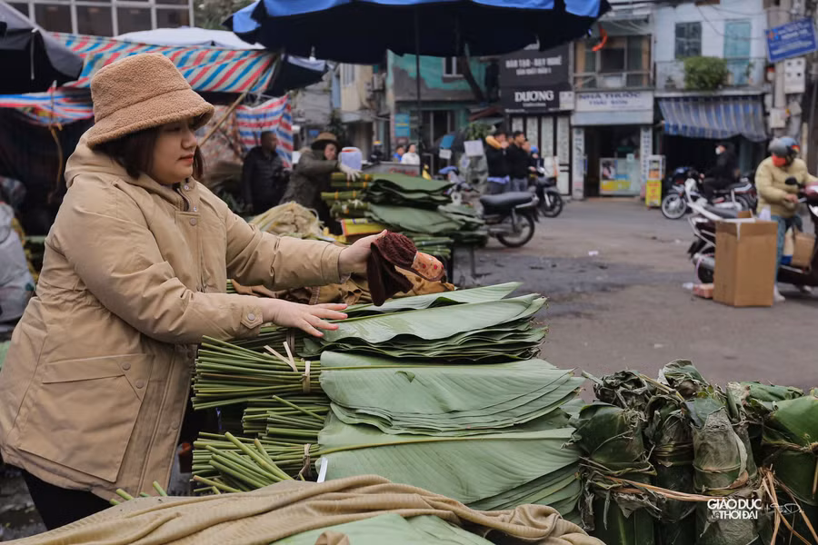 Tính đến thời điểm này, nhiều tiểu thương cho biết, lượng khách đến mua giảm mạnh so với mọi năm.