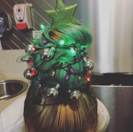 Thú vị và hài hước với kiểu tóc cây thông Noel - Ảnh 5 Thu vi va hai huoc voi kieu toc cay thong Noel - Anh 5